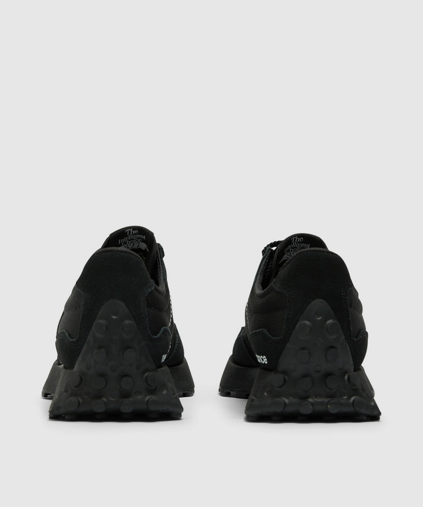 New Balance 327 sneaker